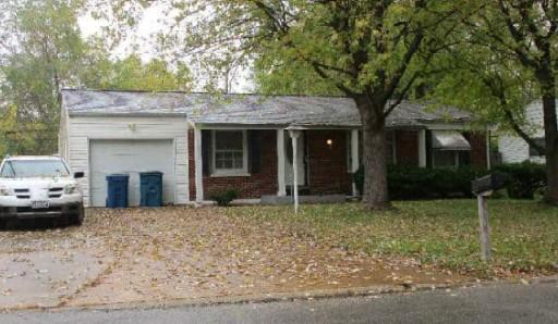 Keelen Dr, Saint Louis, MO 63136