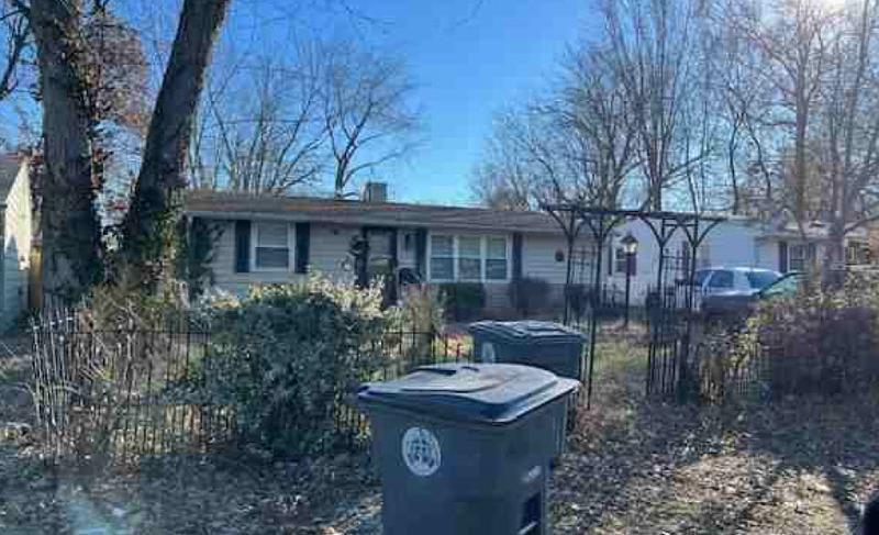 S Roosevelt Dr, Evansville, IN 47714