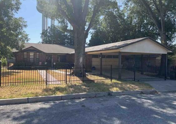 Skylark Ave, San Antonio, TX 78210