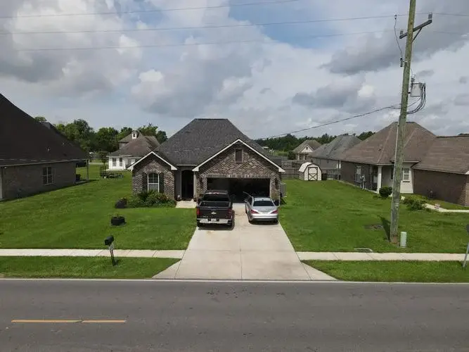S Darla Ave, Gonzales, LA 70737