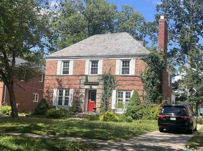 Scottsdale Blvd, Shaker Heights, OH 44122