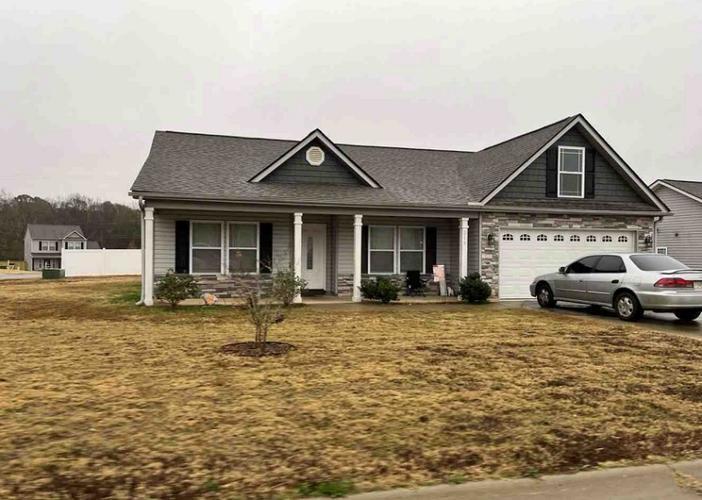 Eagle Cir, Anderson, SC 29626