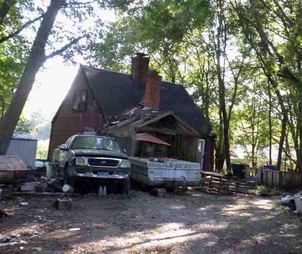 Blumenthal Dr, Uncasville, CT 06382
