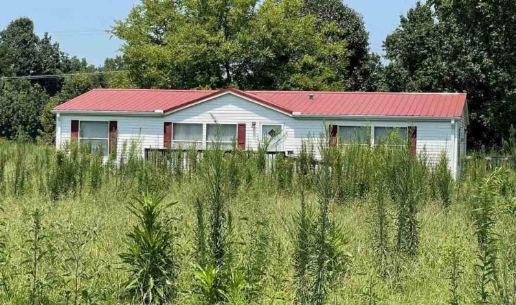Casey Rd, Trenton, TN 38382