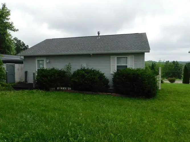 Parks Dr, Spencer, IN 47460