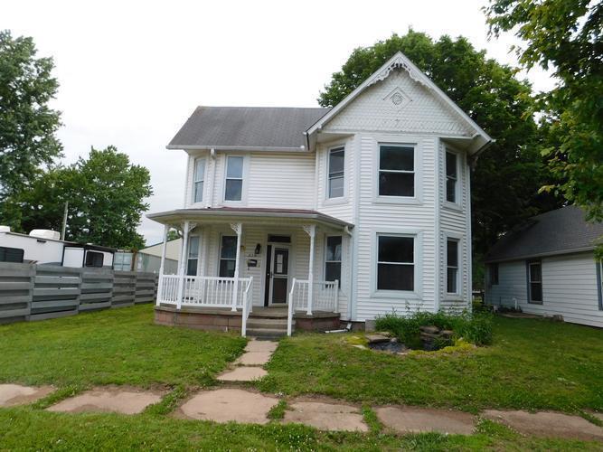 S Jefferson St, Worthington, IN 47471