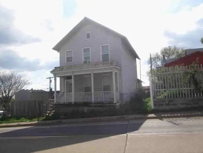 N Marquette St, Davenport, IA 52802