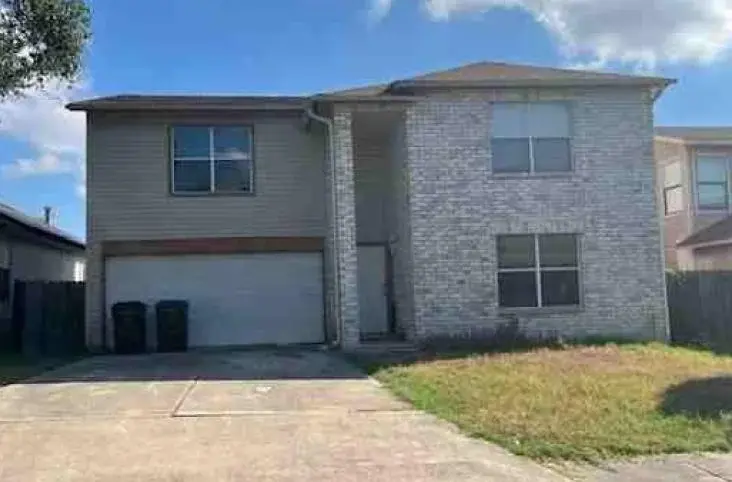 Chestnut Barr Dr, Converse, TX 78109