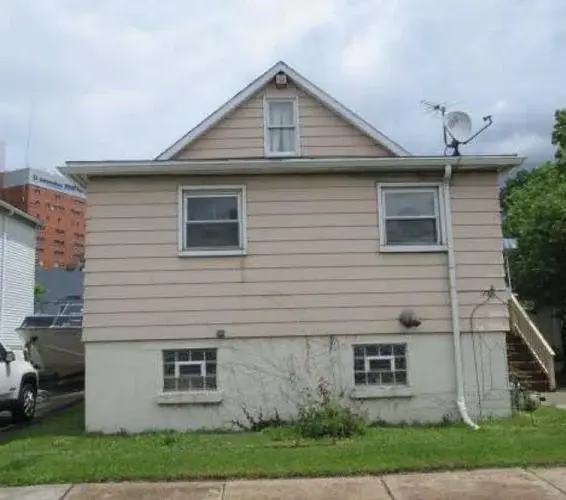 S Hamilton Ave, Greensburg, PA 15601