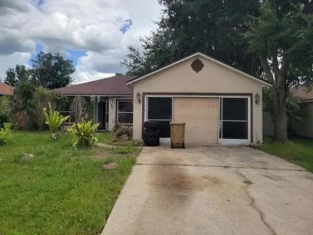 Toulon Dr, Kissimmee, FL 34759