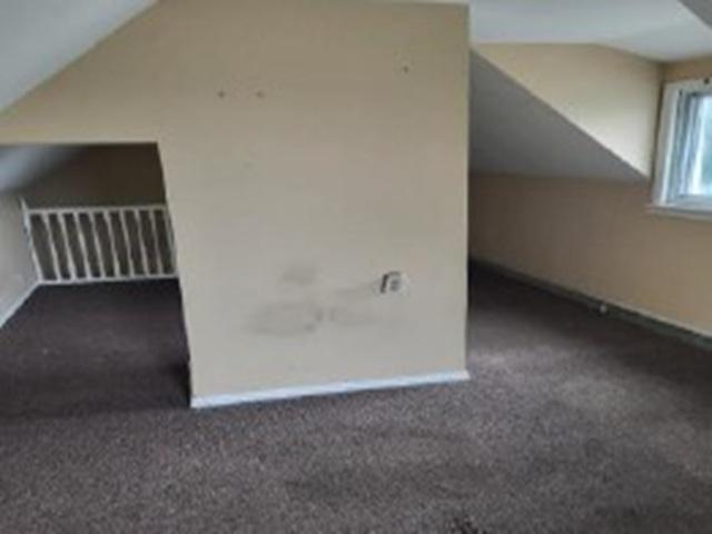 N Central Ave, Burlington, IA 52601