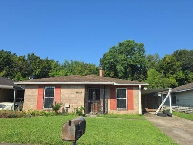 Viola St, New Orleans, LA 70126