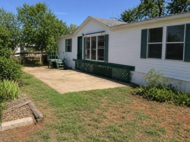 E 1st St, Foss, OK 73647