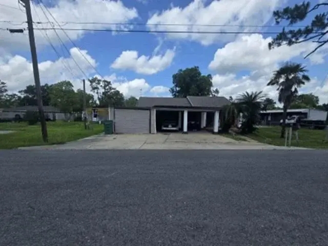 Williams St, Raceland, LA 70394