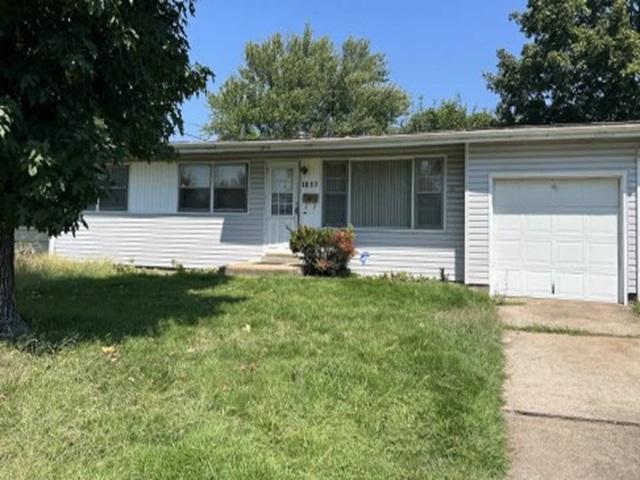 Glade Ave, Saint Louis, MO 63136