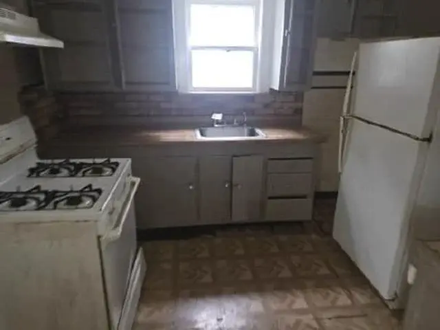 W 34th St, Ashtabula, OH 44004