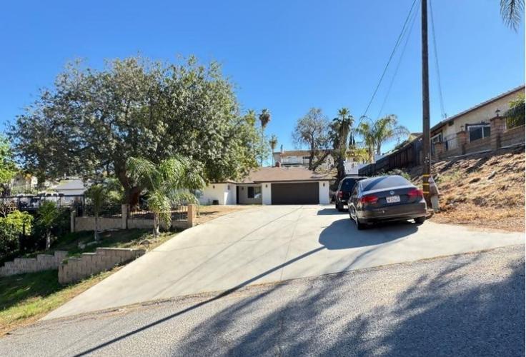 El Mesa Dr, Riverside, CA 92503
