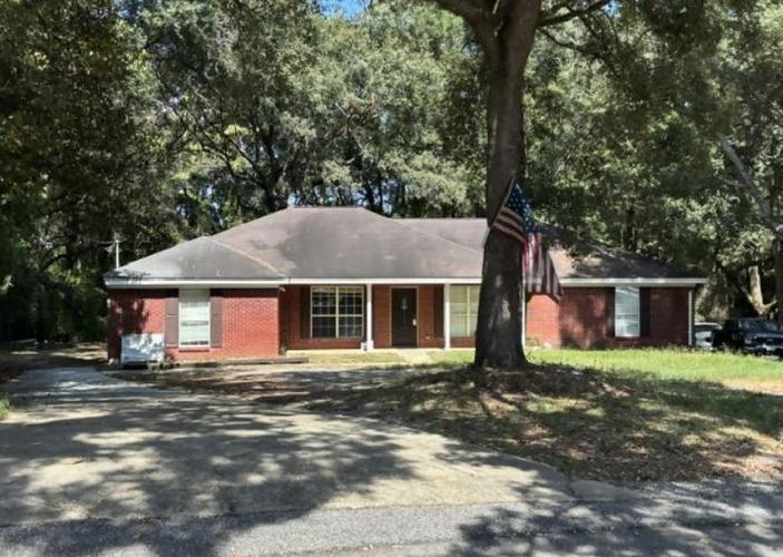 Tara Dr N, Mobile, AL 36619