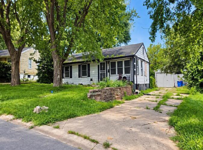 Tyndall Dr, Saint Louis, MO 63134