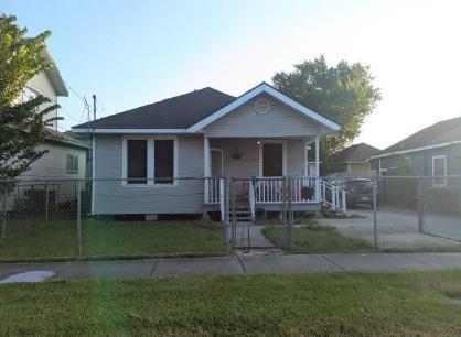 Avenue E, Houston, TX 77011