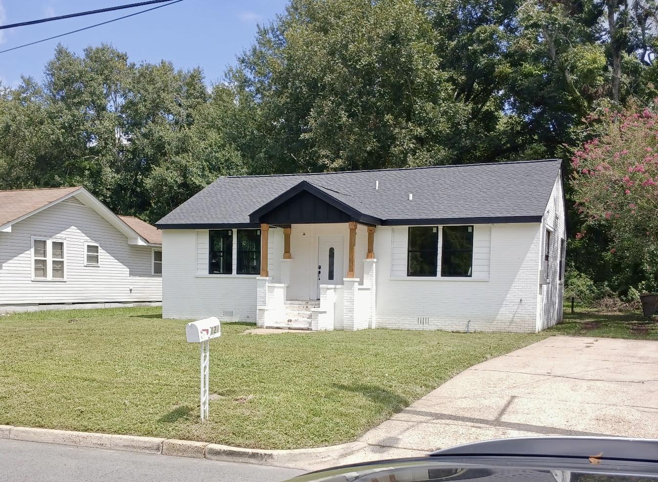 Emogene Pl, Mobile, AL 36606