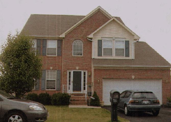 Larkspur Ln, Martinsburg, WV 25403