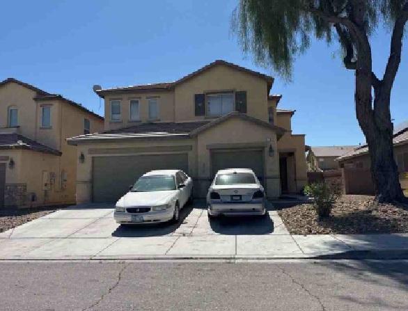 E La Madre Way, North Las Vegas, NV 89081