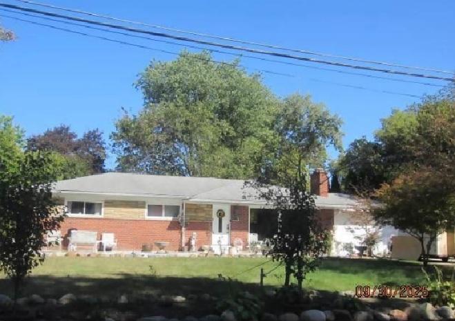 Ridgebrook Rd, Farmington Hills, MI 48334
