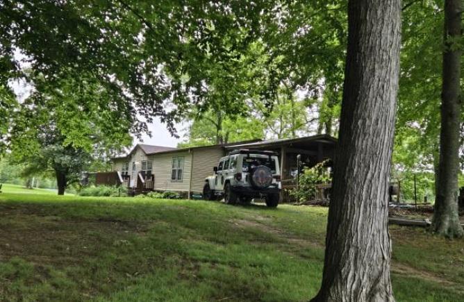 Devault Bridge Rd, Piney Flats, TN 37686