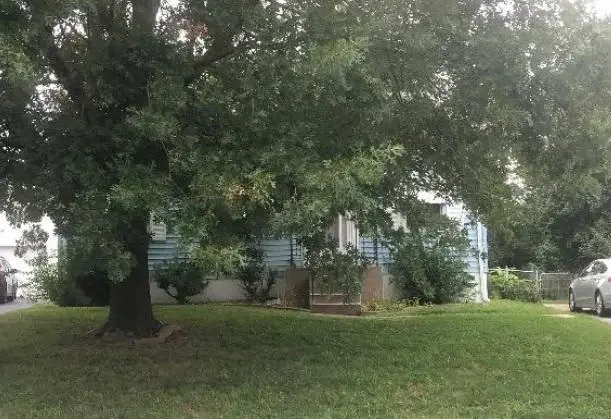 Saint Xavier Ln, Saint Ann, MO 63074