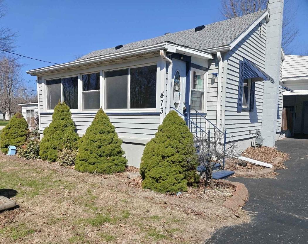 W Vine St, Canton, IL 61520
