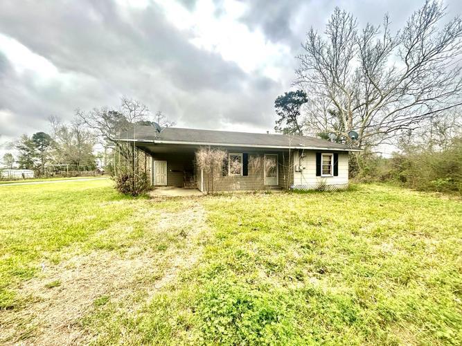 Tulane Rd, Orange, TX 77630