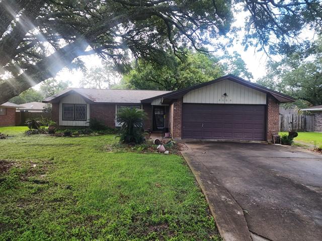 Del Monte Ave, Bay City, TX 77414