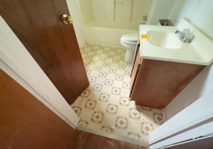 Daniel St, Henderson, NC 27536