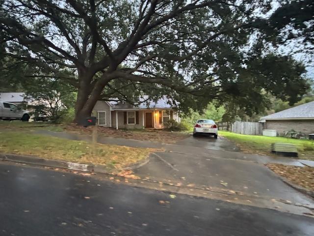 Woodlea Dr E, Mobile, AL 36695