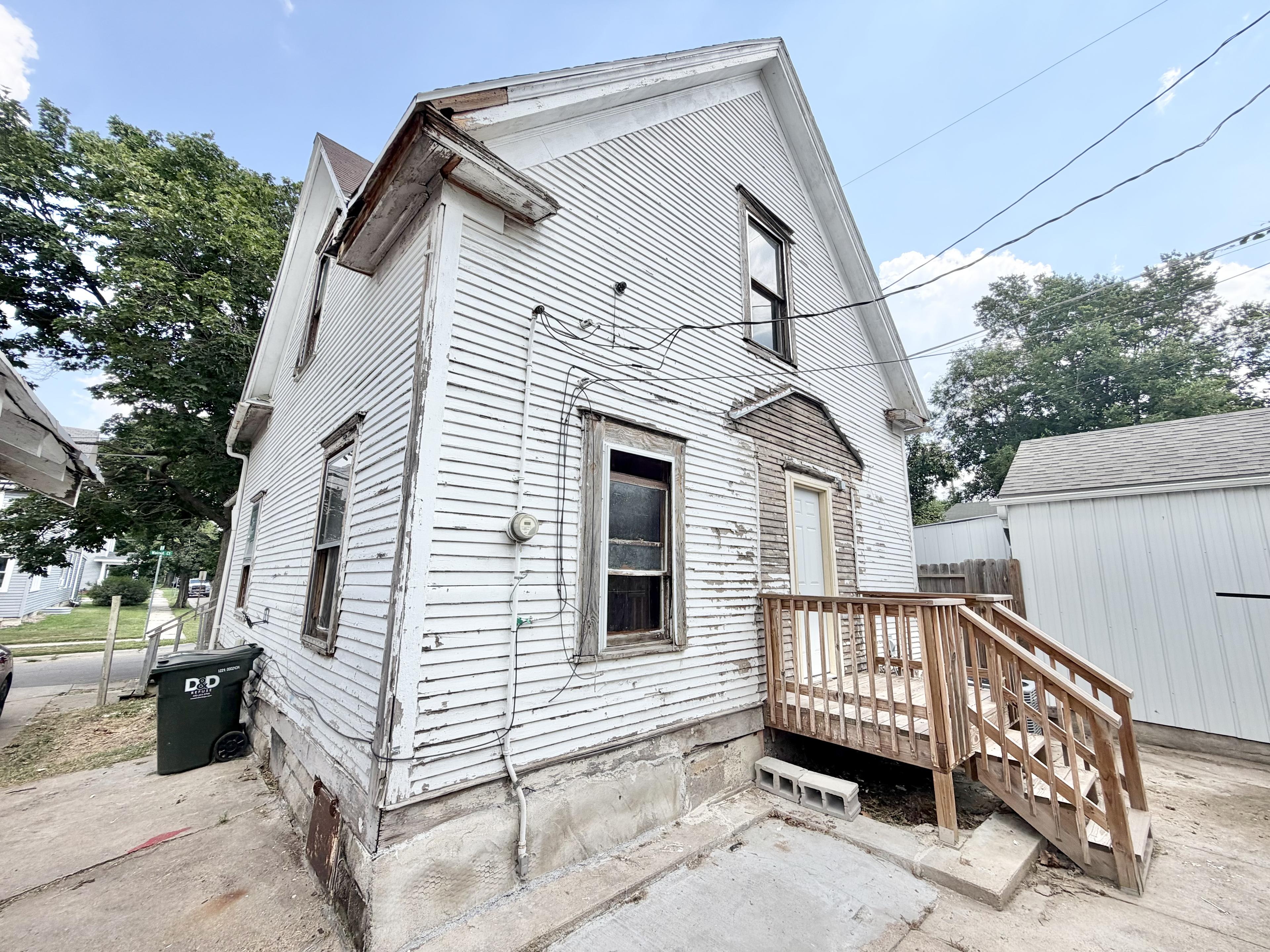 Walnut Ct, Lincoln, NE 68503