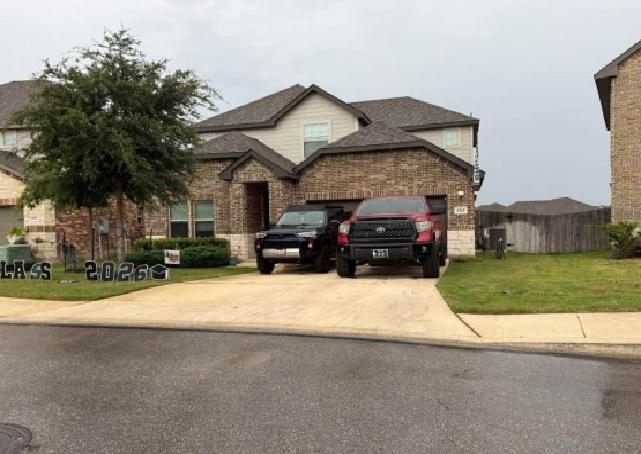 Aleus Ln, San Antonio, TX 78245