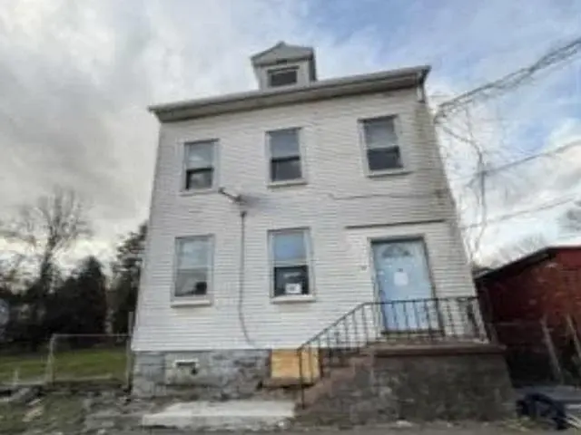 Jawett St, Pittsburgh, PA 15212