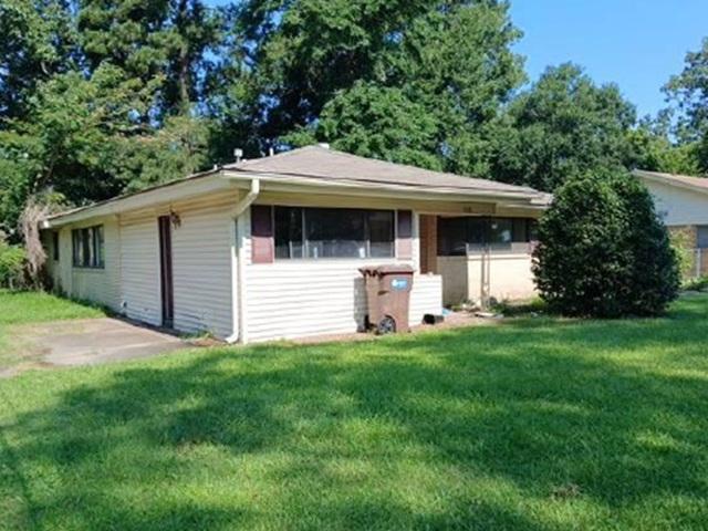 Wallace St, Malvern, AR 72104