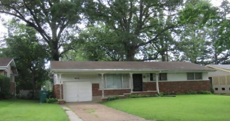 Duke Dr, Saint Louis, MO 63136