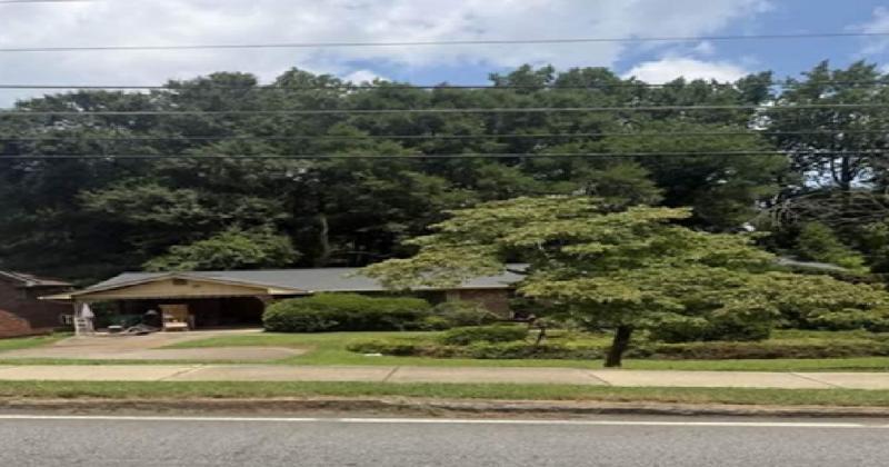Rainbow Dr, Decatur, GA 30034