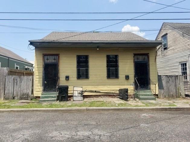 Independence St, New Orleans, LA 70117