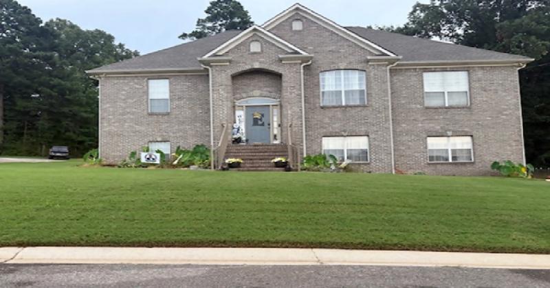 Royal Coach Cir, Bessemer, AL 35022