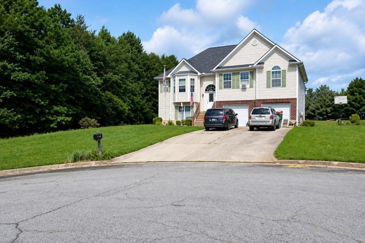 Steven Meadows Trl, Douglasville, GA 30134