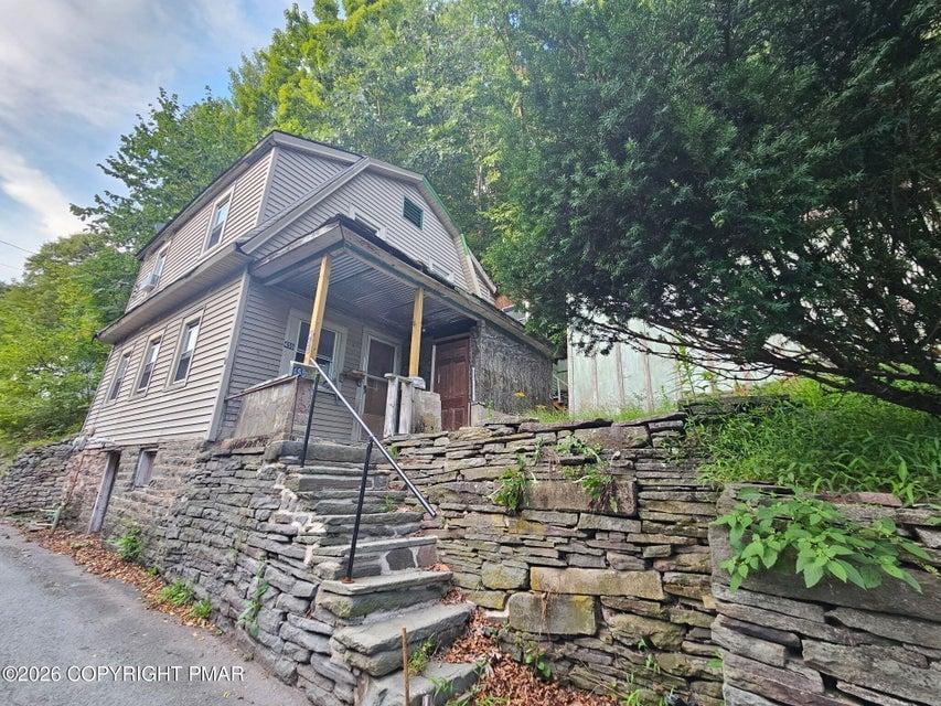 Riverside Dr, Honesdale, PA 18431