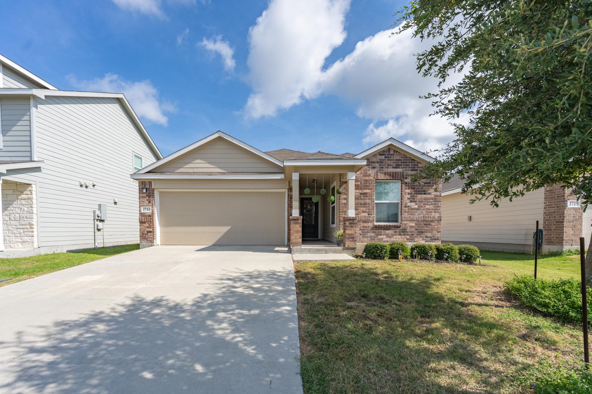 Newton Bay, San Antonio, TX 78223
