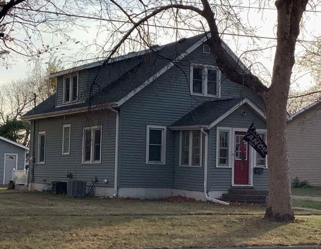E Prairie St, Belle Plaine, MN 56011