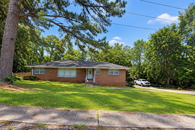 25th Ct Ne, Center Point, AL 35215