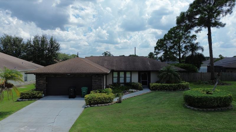 Se Kendall Ave, Port Saint Lucie, FL 34983