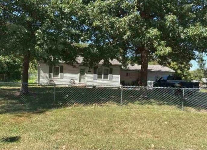 Slater Ave, Belton, MO 64012